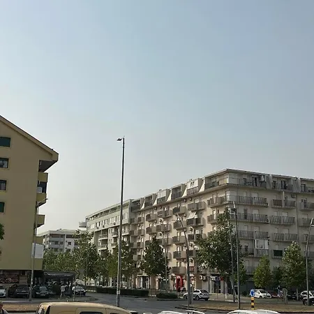 Stari Aerodrom With Private Parking Appartement