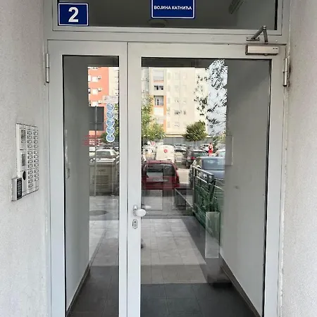 Stari Aerodrom With Private Parking *
